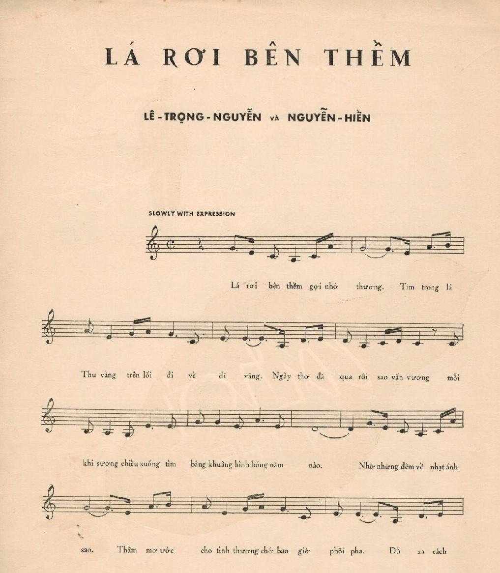 Sheet nhạc Lá Rơi Bên Thềm